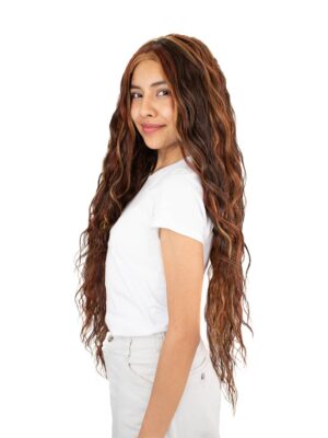 Alternative view of Clee | Lacefront HD